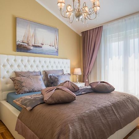 Apartment Tikvarin, Kastel Kambelovac Каштела Экстерьер фото