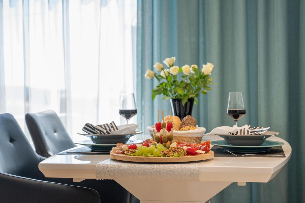 Apartment Tikvarin, Kastel Kambelovac Каштела Экстерьер фото